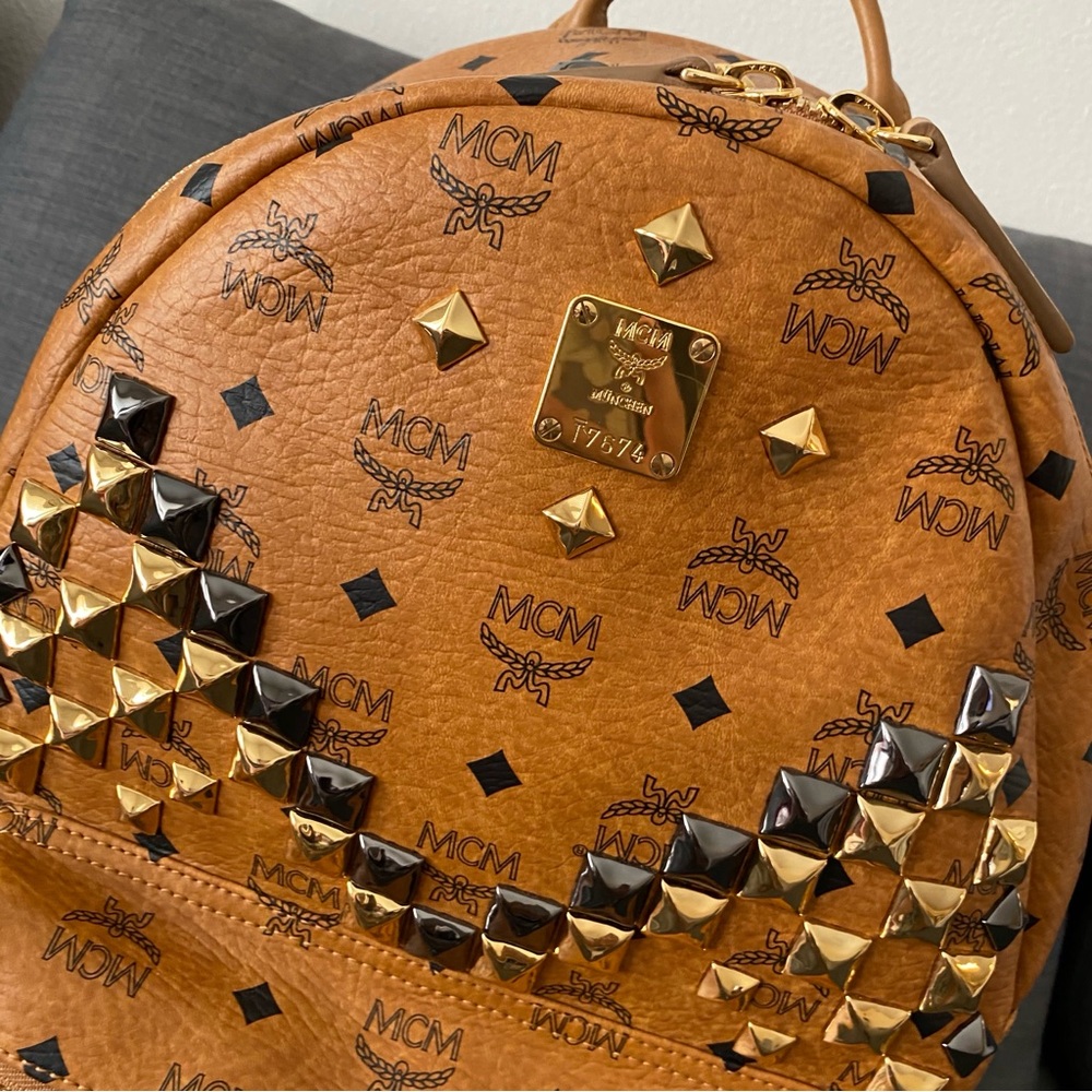 MCM large studded backpack classic style - Picture 2 of 11